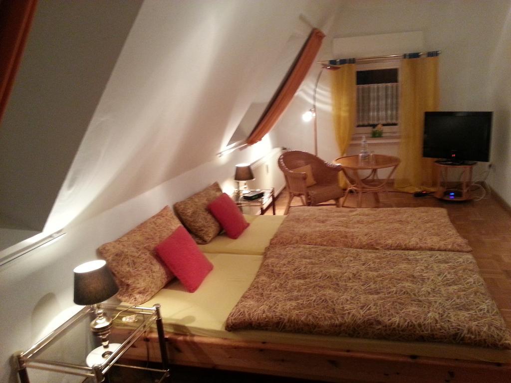 Gasthof Altes Farmhaus Und Apartment Линен Экстерьер фото